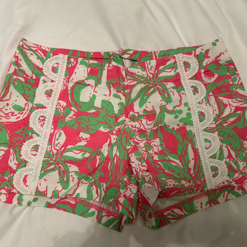 Lilly Pulitzer Shorts Size 2 lace trim